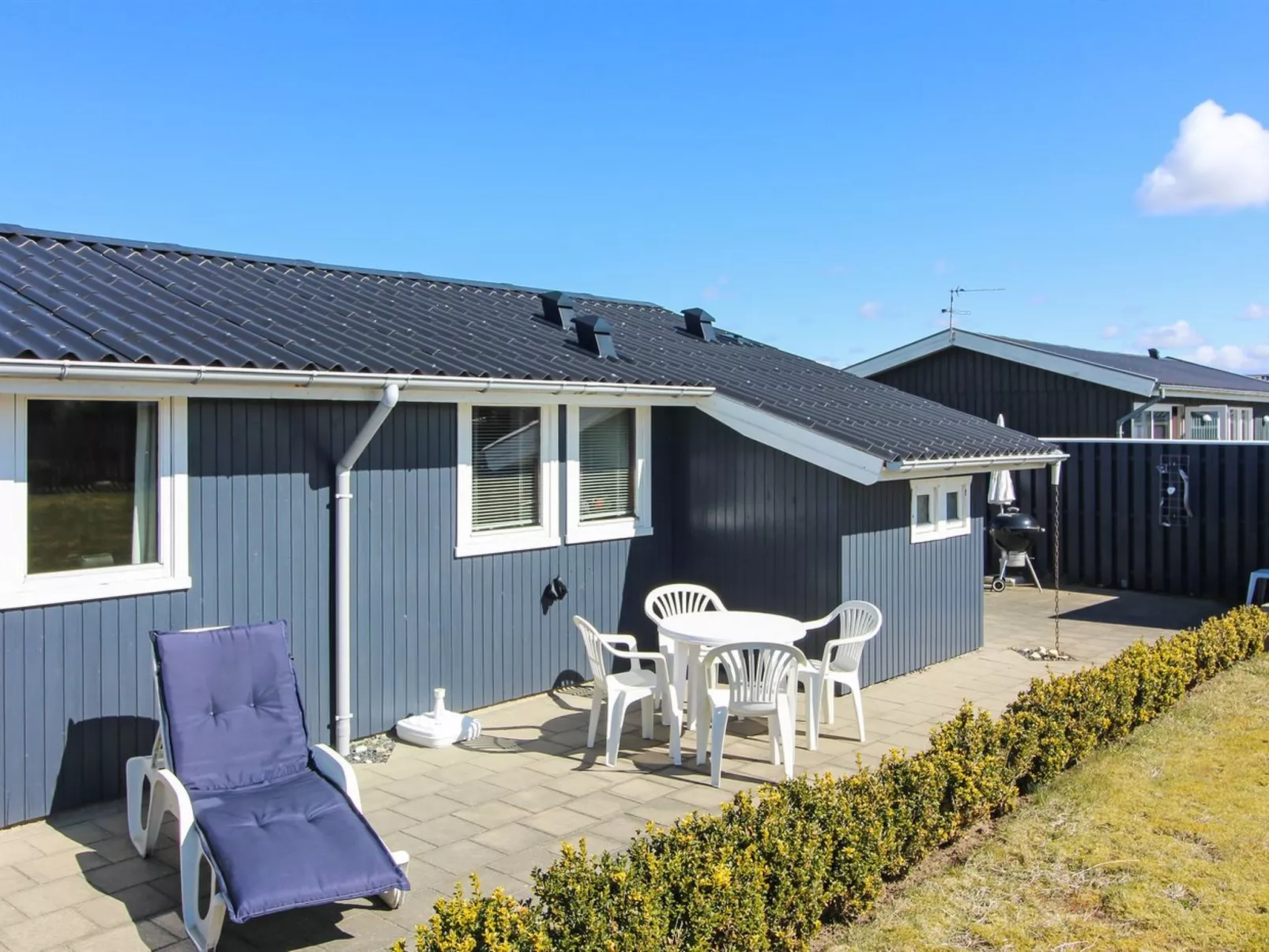 "Hælf" - 400m from the sea-Inside