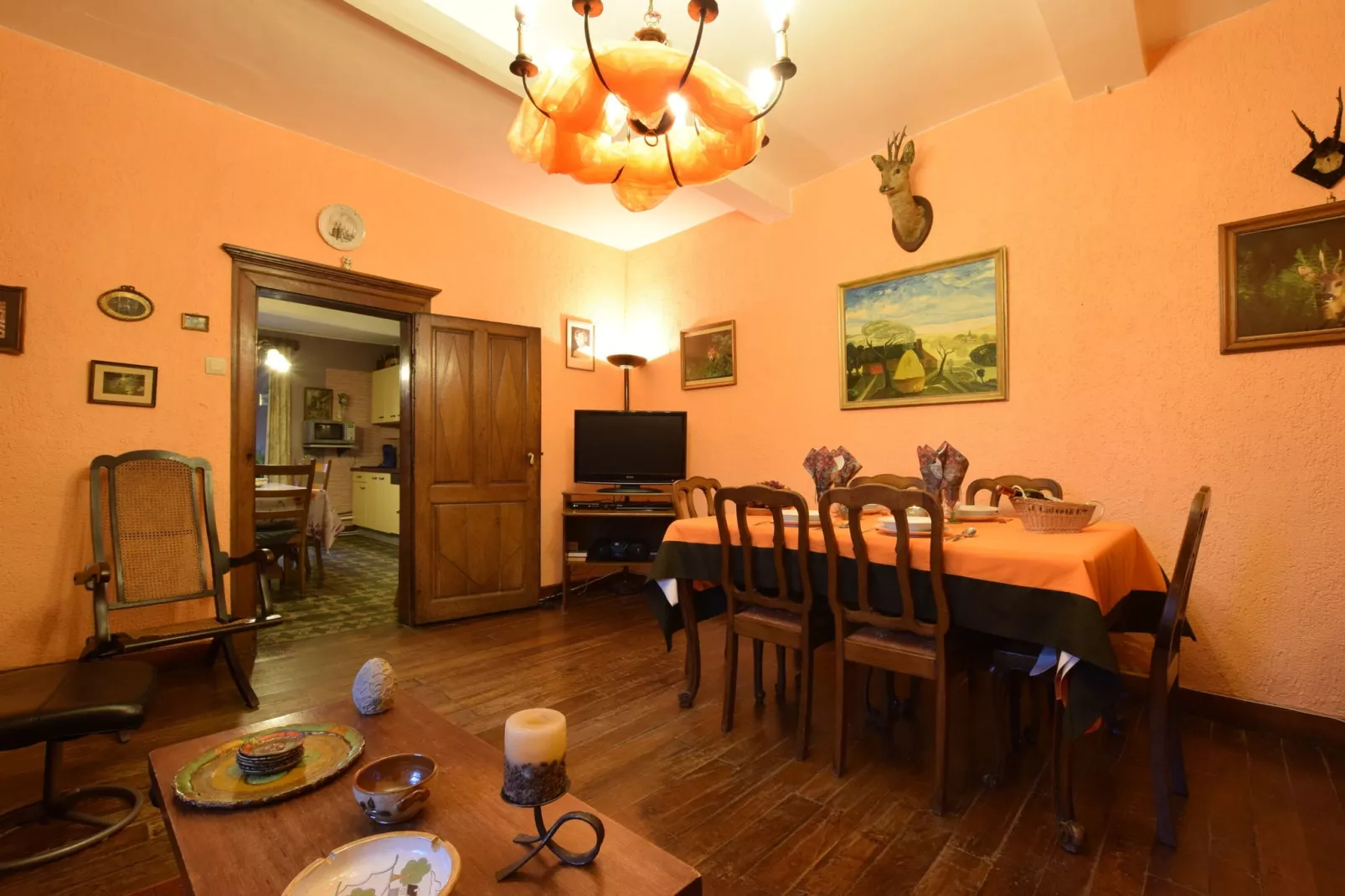 Li Grand Courti-Dining room