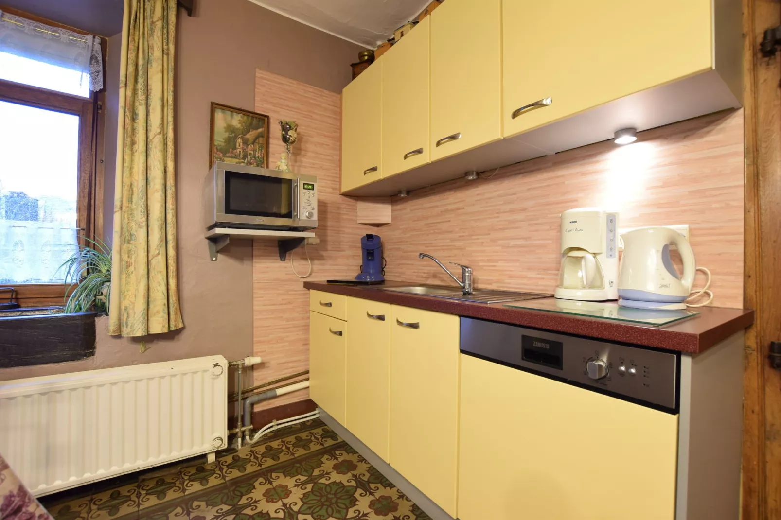 Li Grand Courti-Kitchen