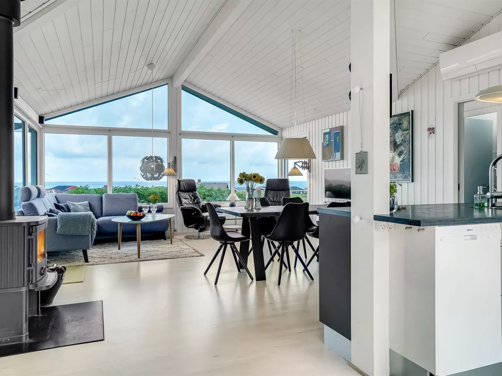 "Reinke" - 200m from the sea-Inside