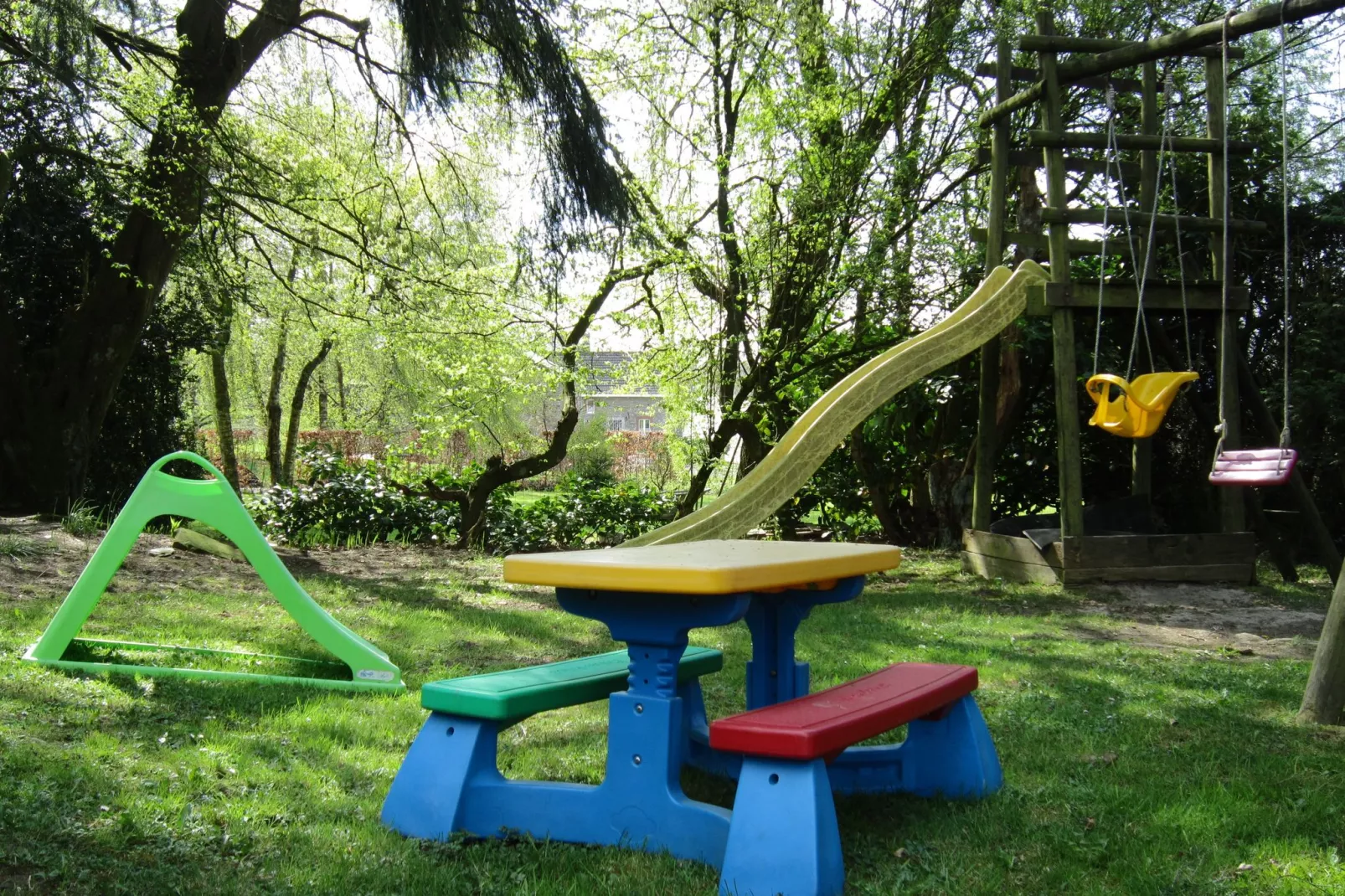 Li Grand Courti-Gardens summer
