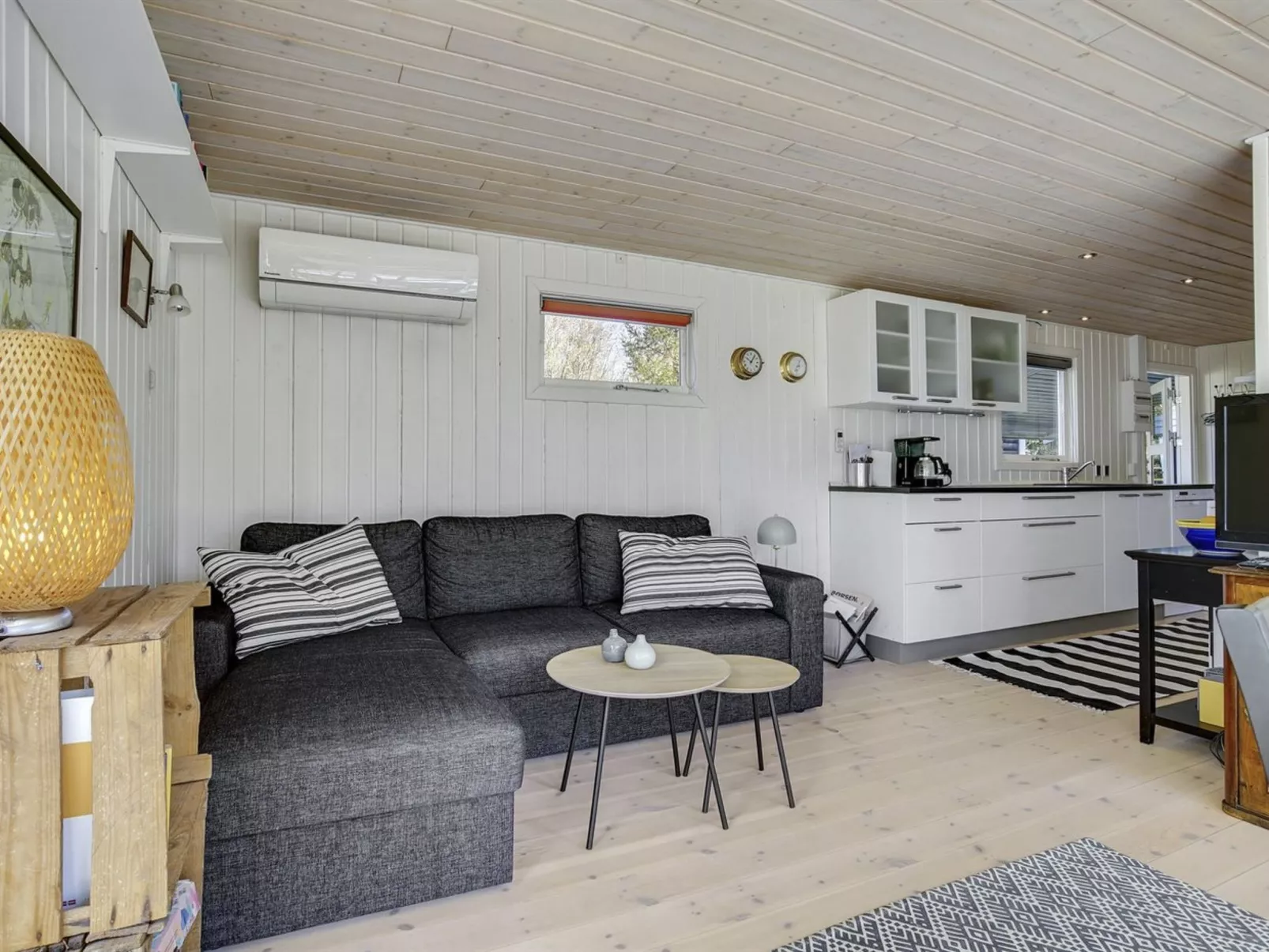 "Jytte" - 1.2km from the sea-Inside