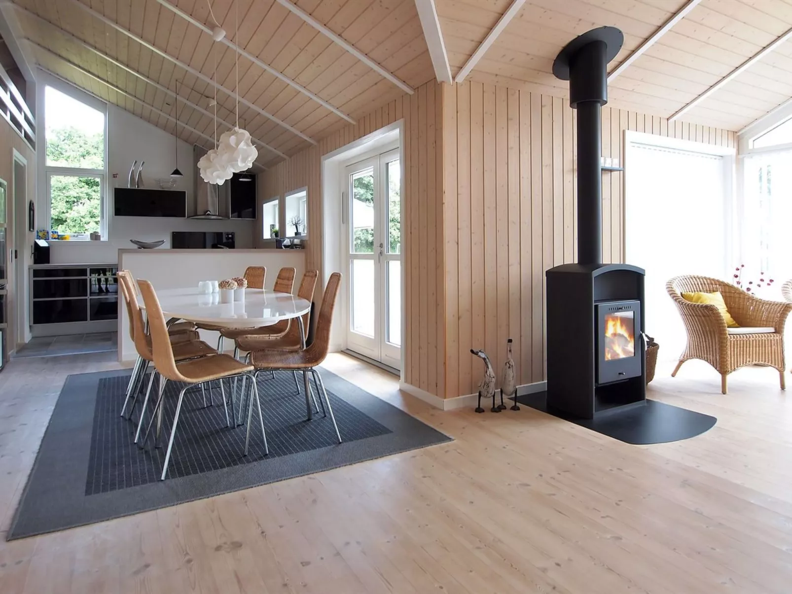 "Ønevus" - 550m from the sea-Inside