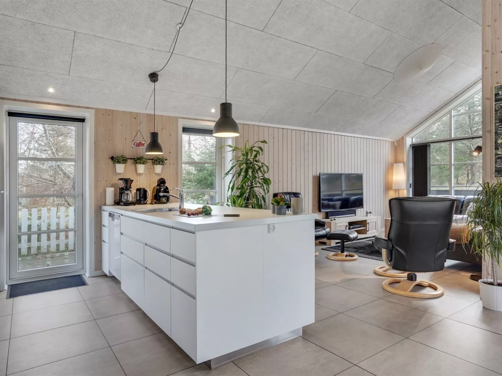 "Lilie" - 270m from the sea-Inside