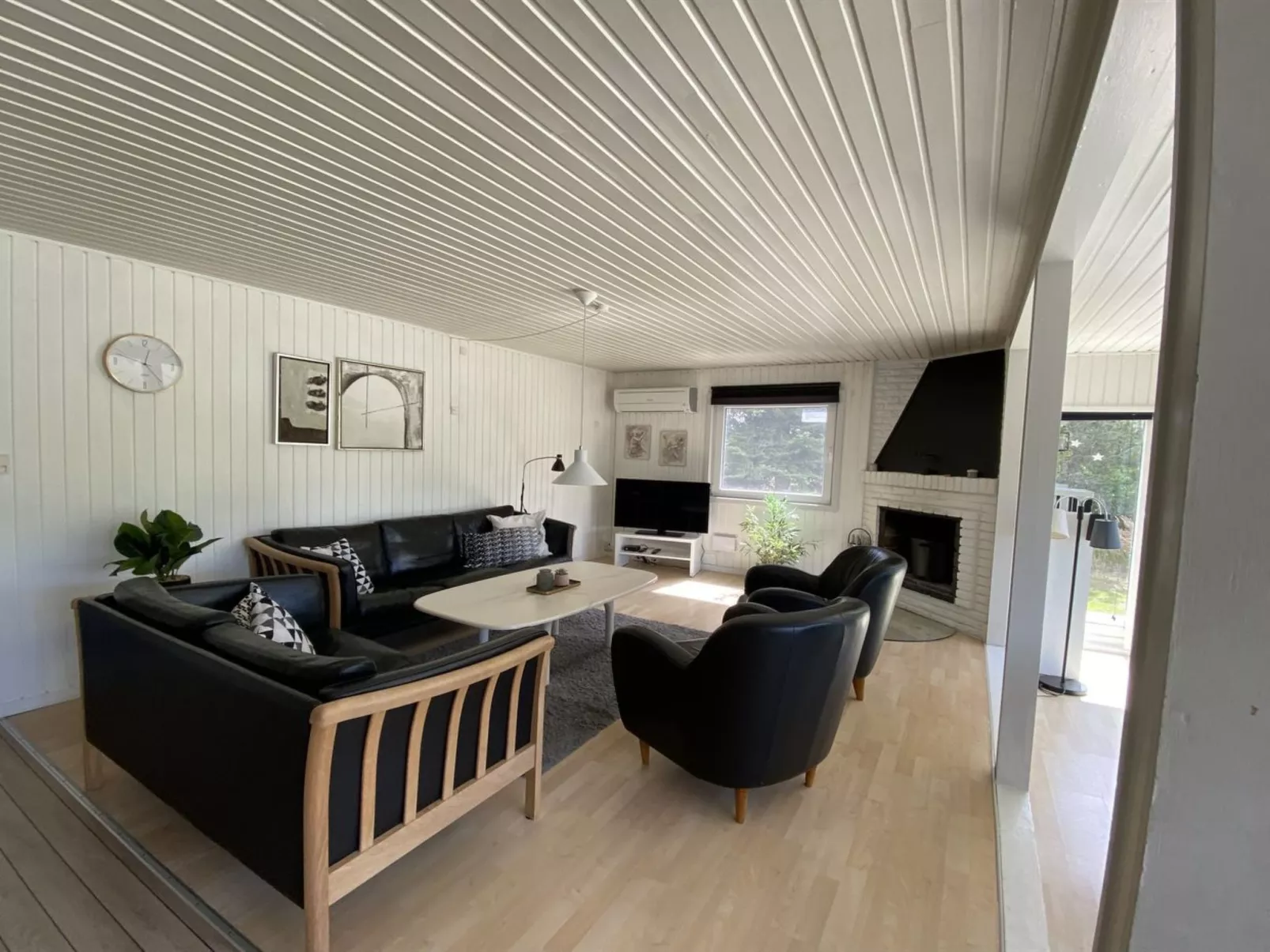 "Kalevi" - 900m from the sea-Inside