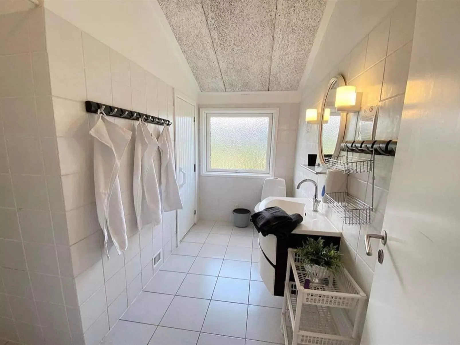 "Kalevi" - 900m from the sea-Inside