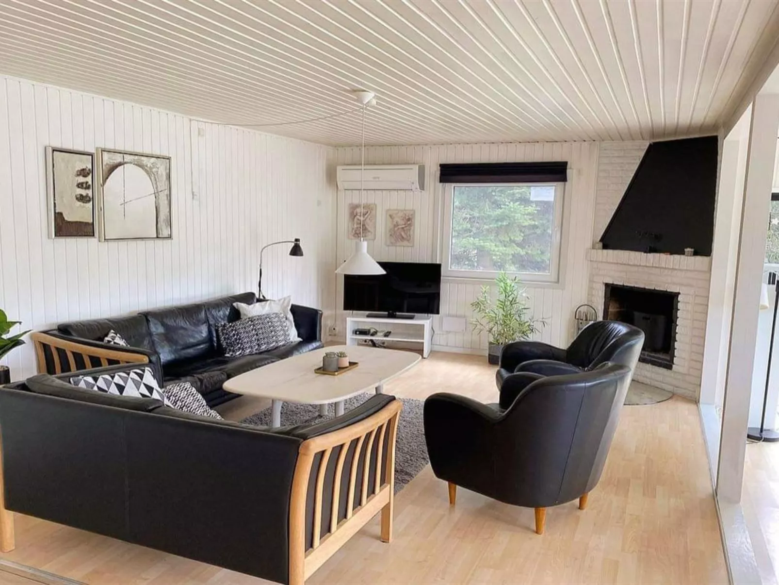"Kalevi" - 900m from the sea-Inside