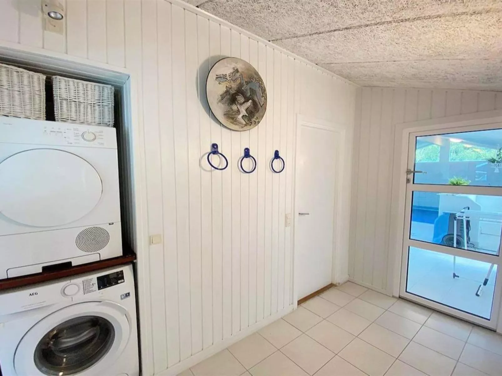 "Kalevi" - 900m from the sea-Inside