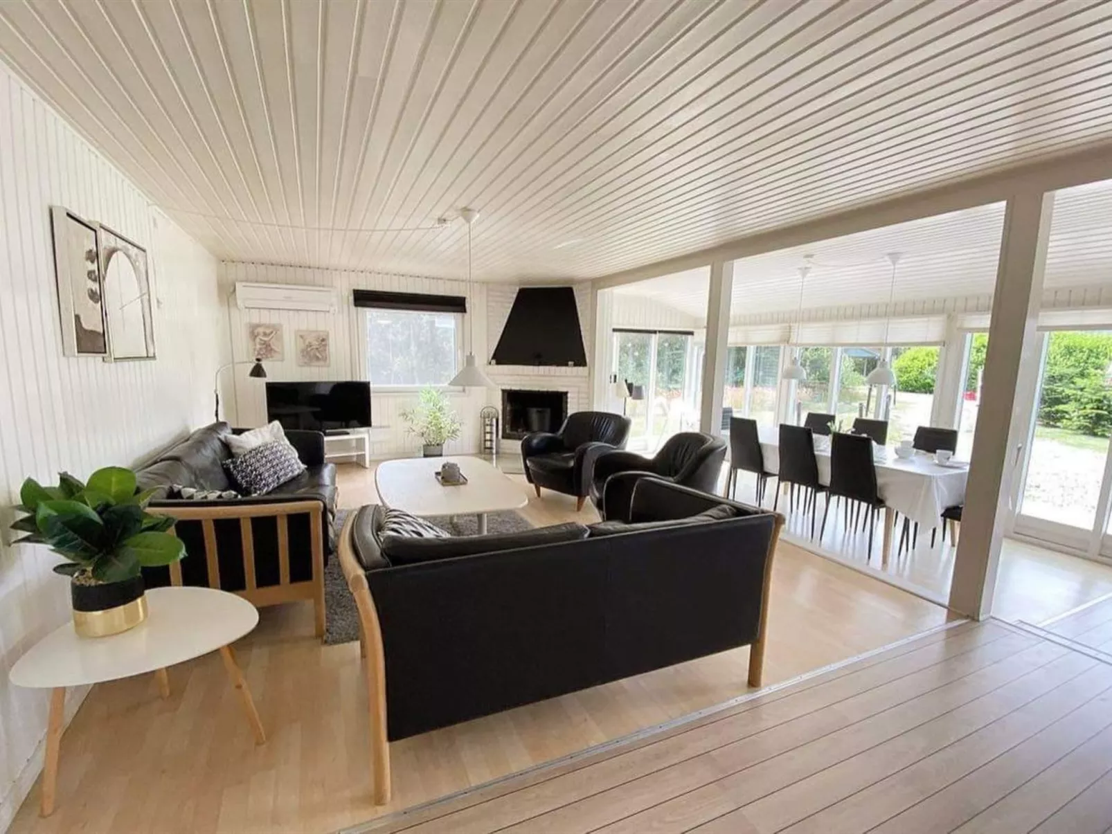 "Kalevi" - 900m from the sea-Inside