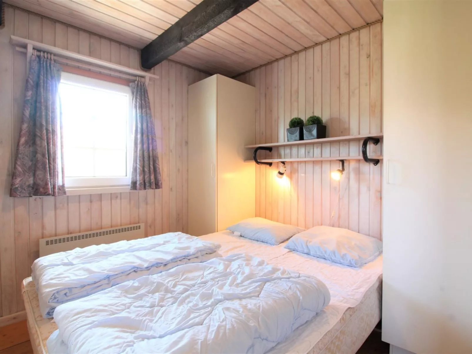 "Arita" - 250m from the sea-Inside