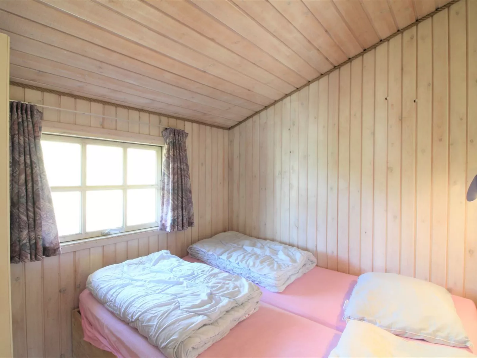 "Arita" - 250m from the sea-Inside