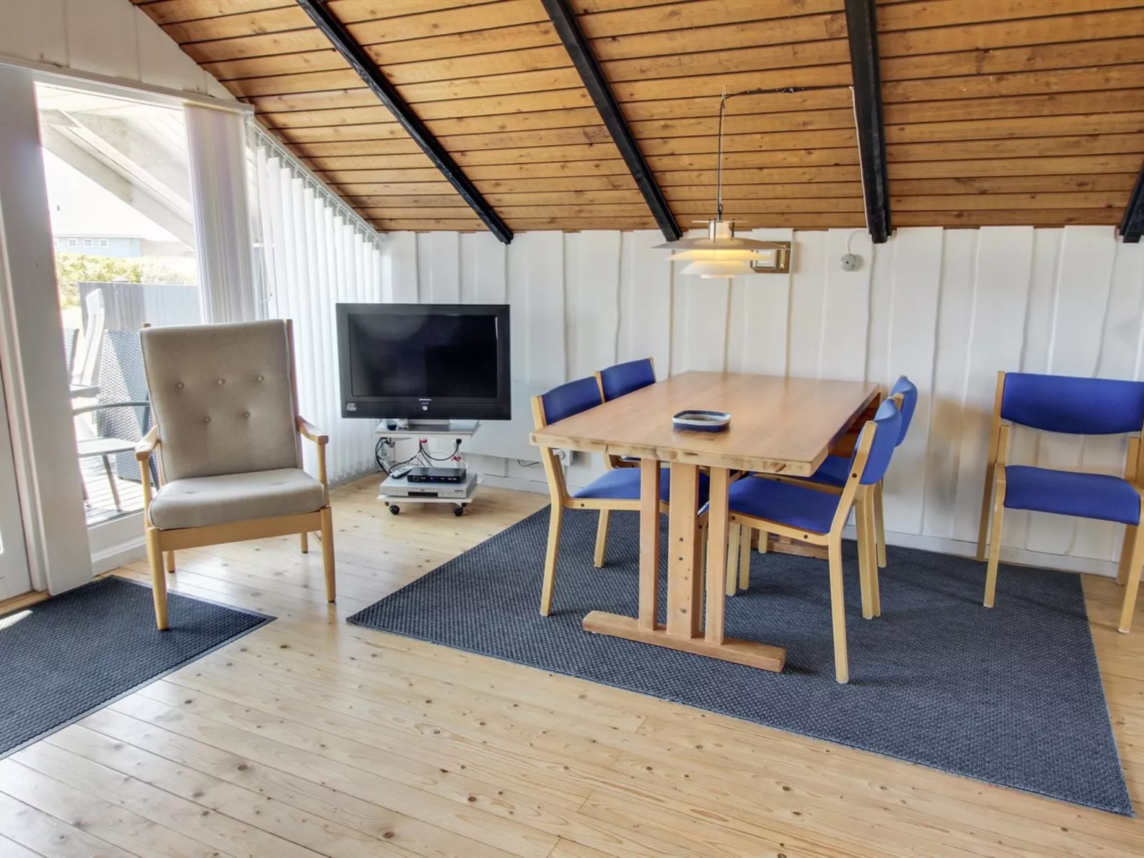 "Olesia" - 250m from the sea-Inside