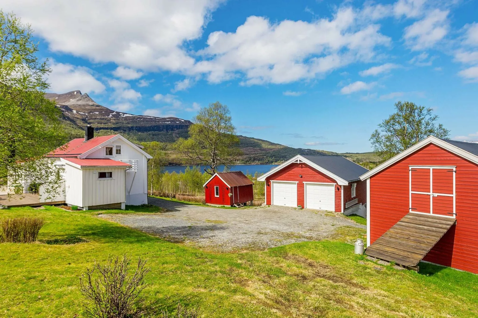 SØRFINNSET   71619-Outdoor