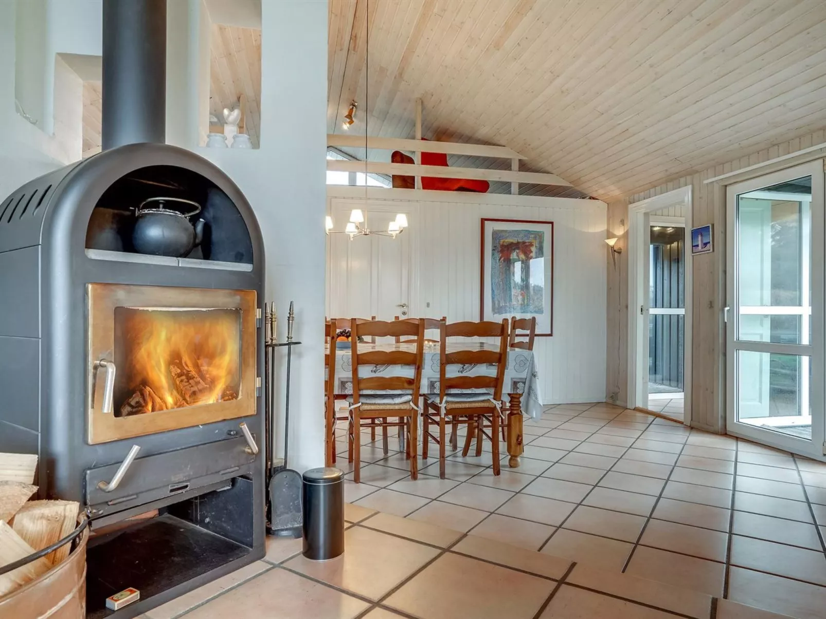 "Alrune" - 800m from the sea-Inside