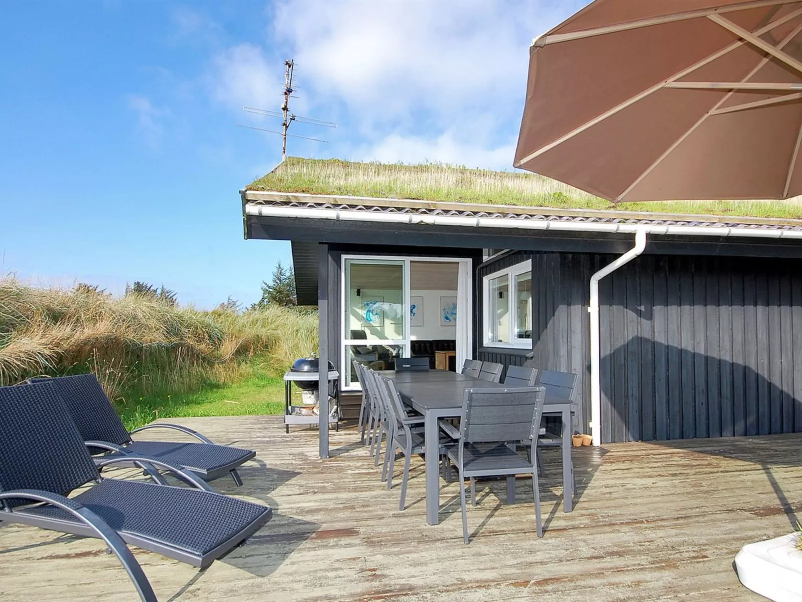 "Alrune" - 800m from the sea-Outside