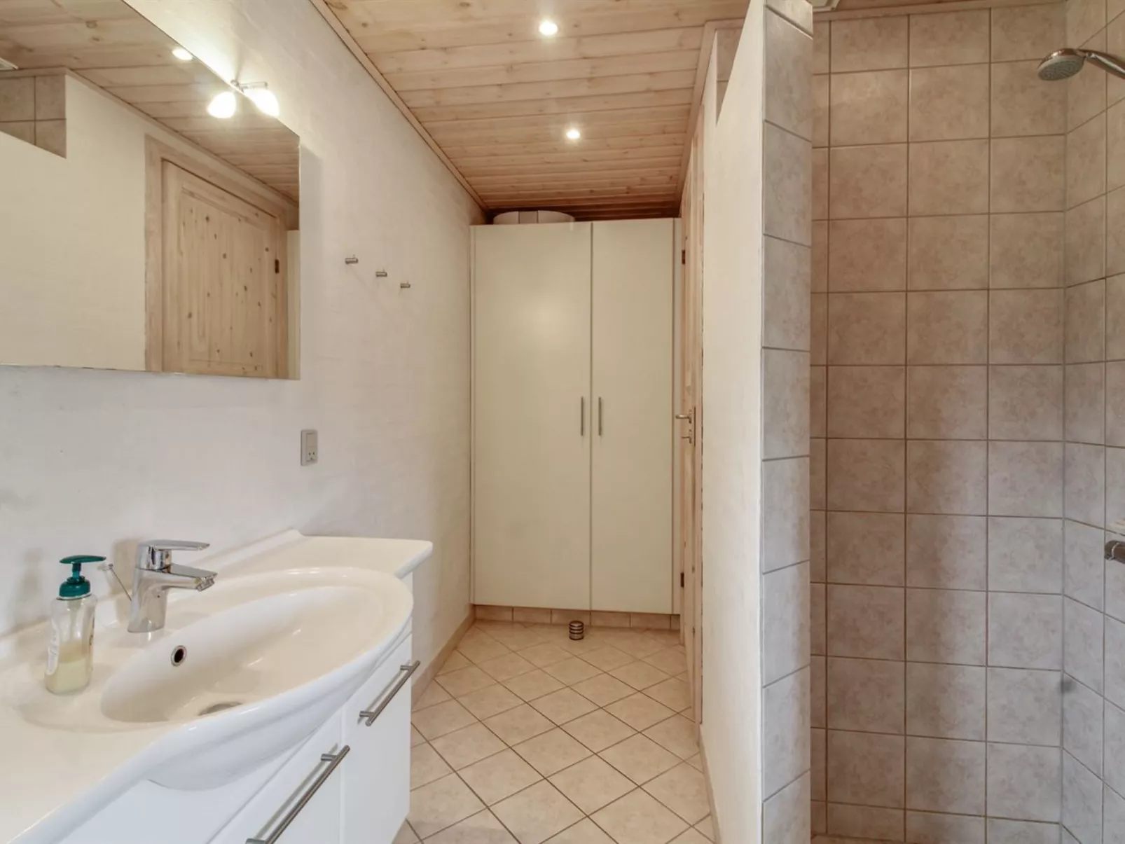 "Adelbert" - 400m from the sea-Inside