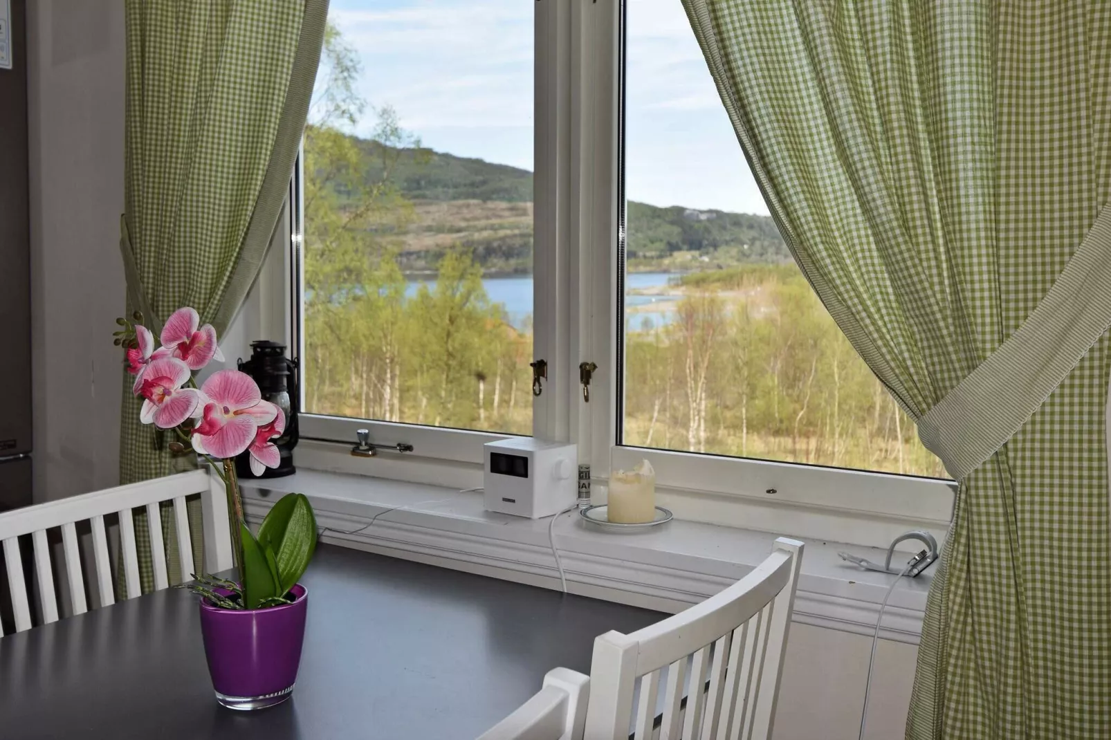 SØRFINNSET   71619-Indoor