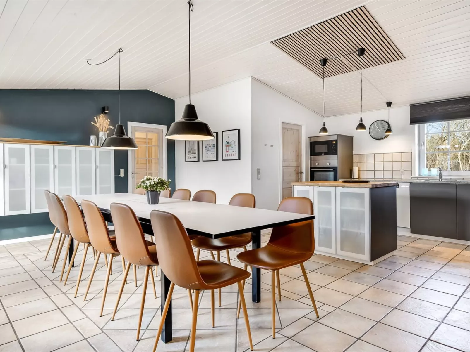 "Alfrida" - 1.5km from the sea-Inside