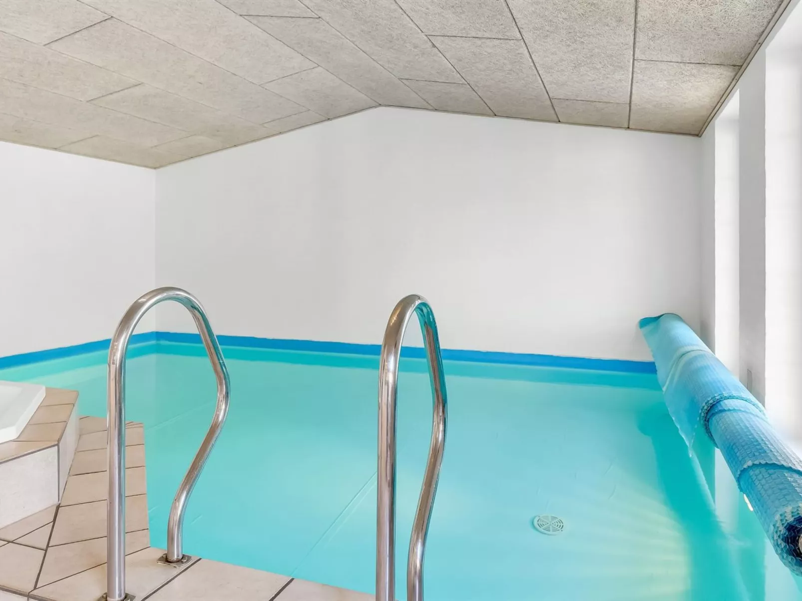 "Alfrida" - 1.5km from the sea-Inside