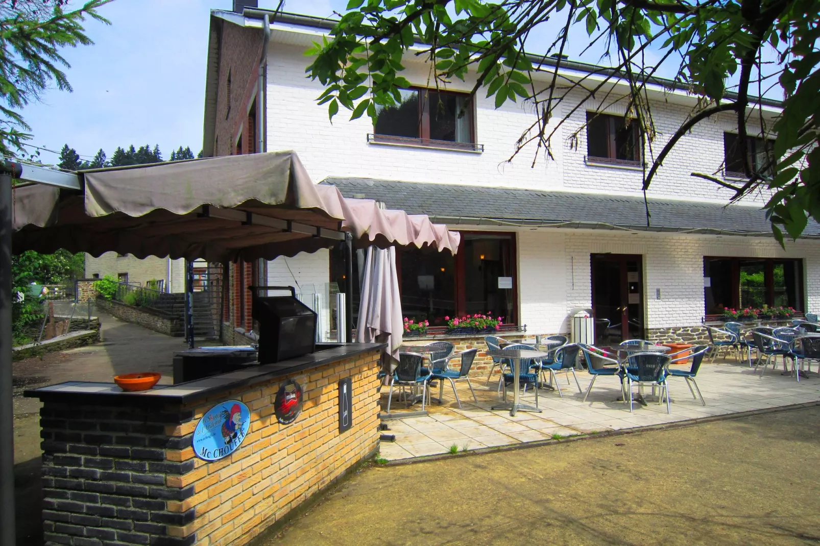 Le Relais du Moulin-Terrace balcony
