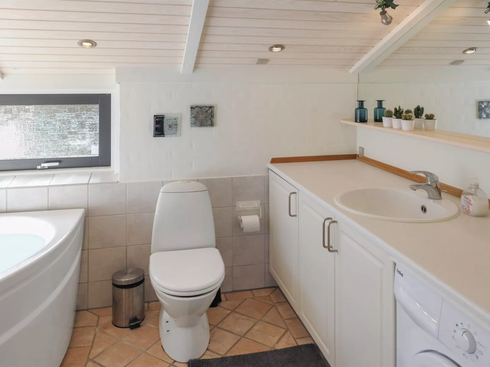 "Mathias" - 625m from the sea-Drinnen