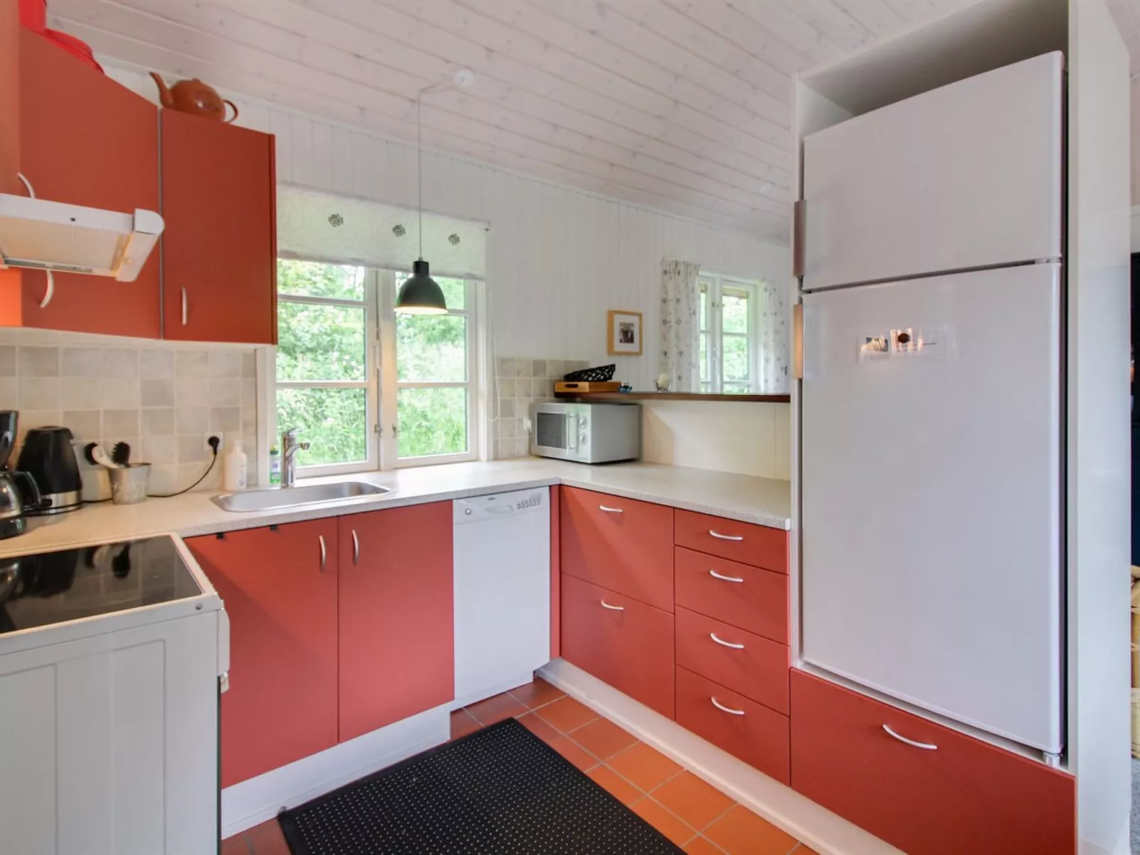"Alde" - 300m from the sea-Inside