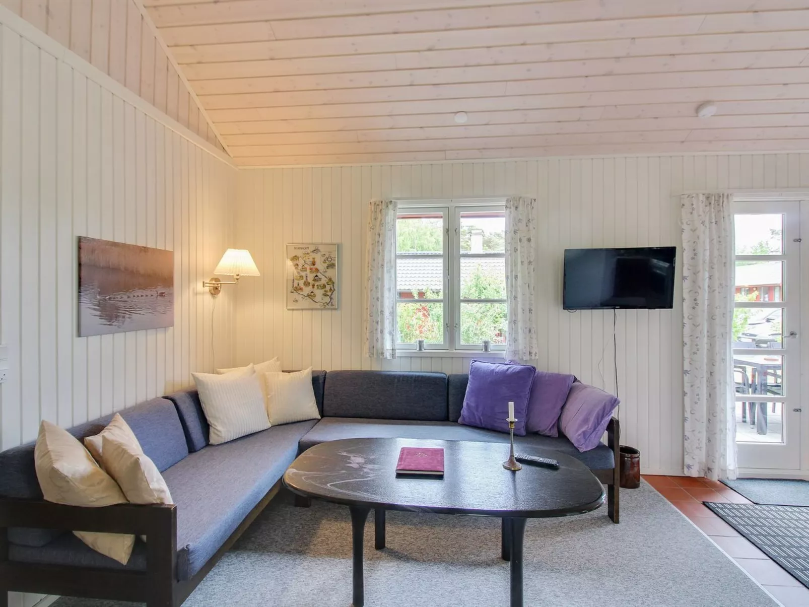 "Alde" - 300m from the sea-Inside