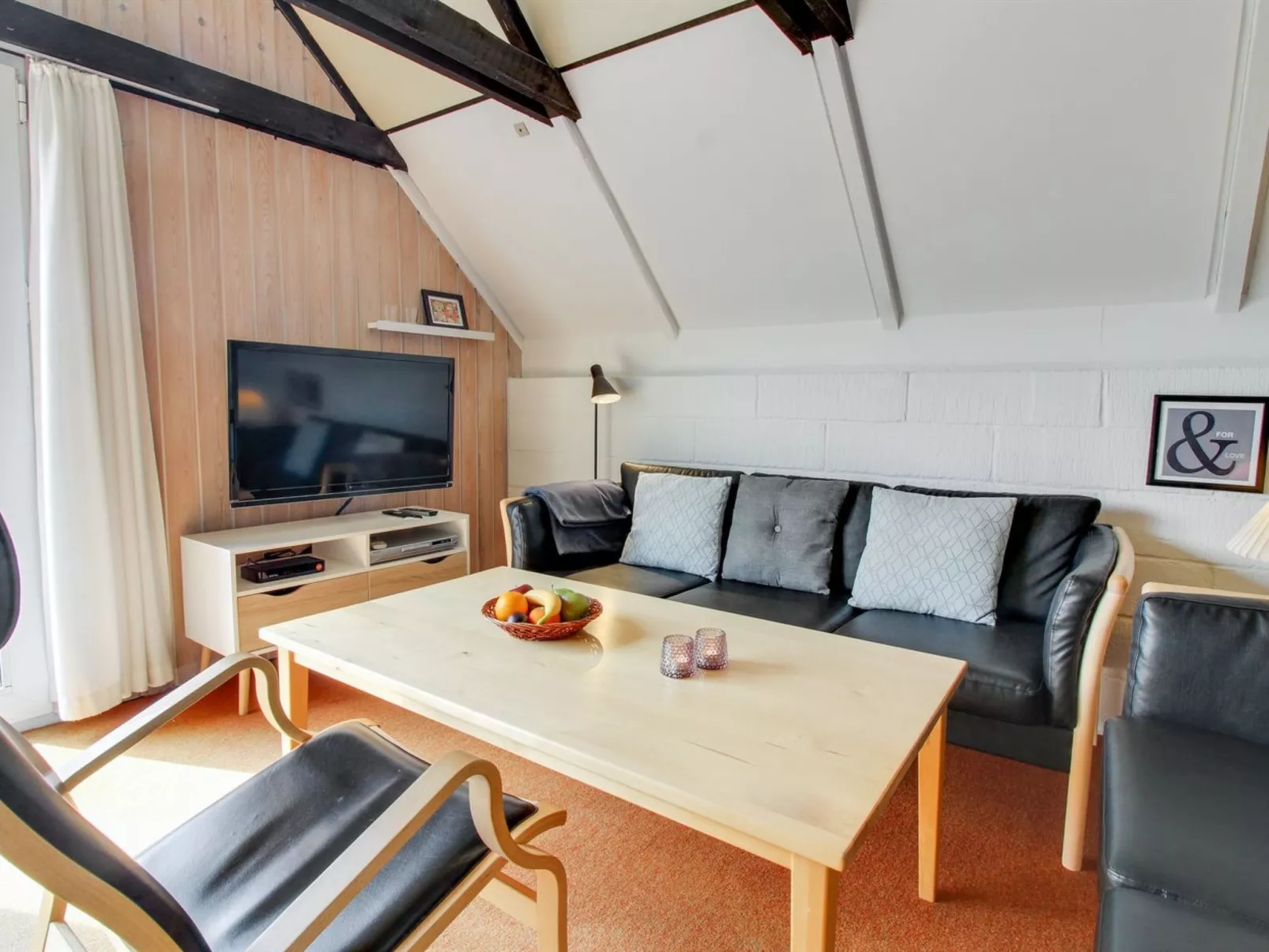 "Florentine" - 600m from the sea-Inside