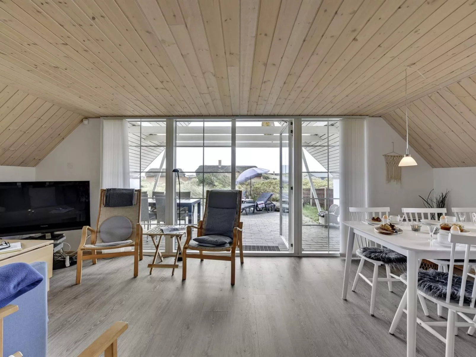 "Klimentina" - 150m from the sea