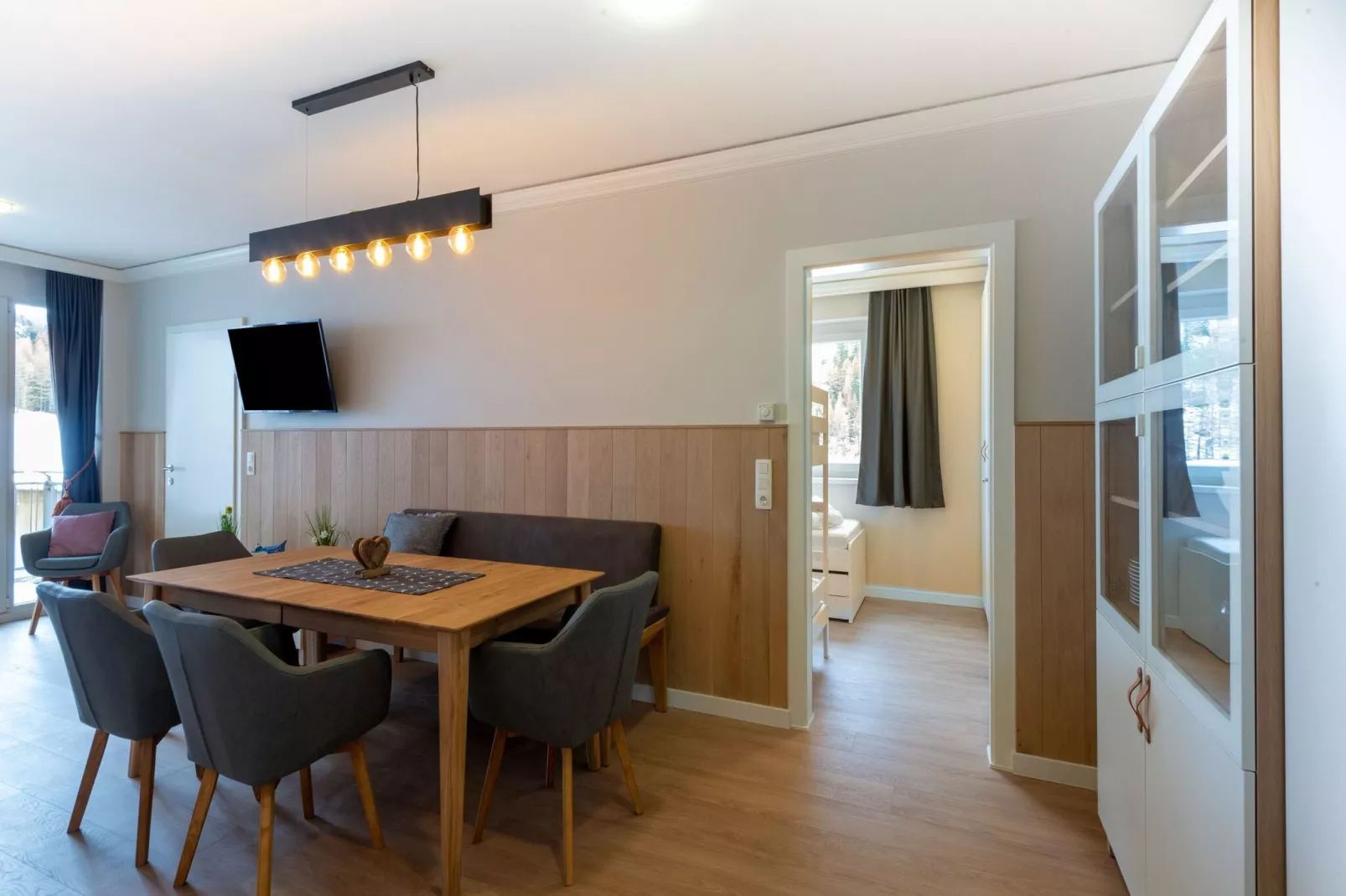 Apartment Zwieselstein-Dining room