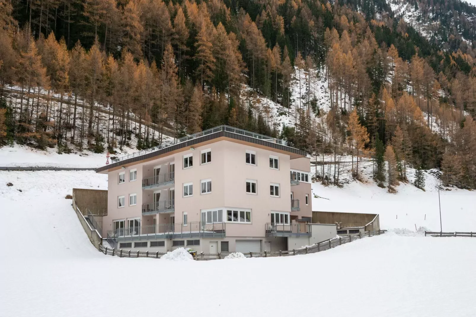 Apartment Zwieselstein-Exterior winter