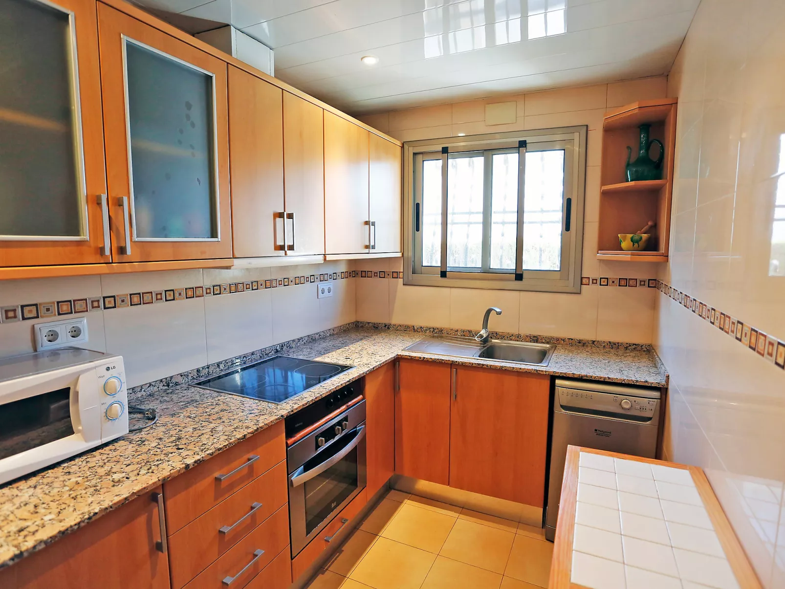 Solimar Cambrils-Inside