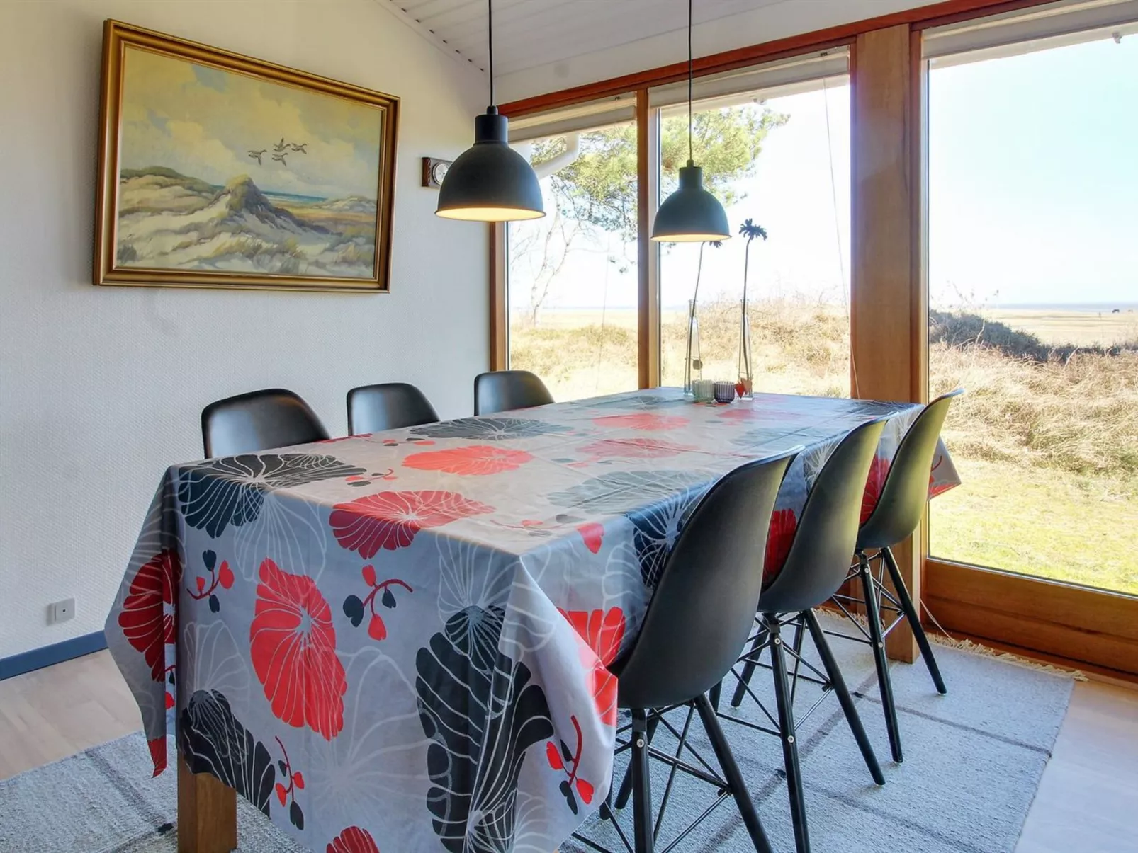 "Asfrid" - 3.5km from the sea-Inside