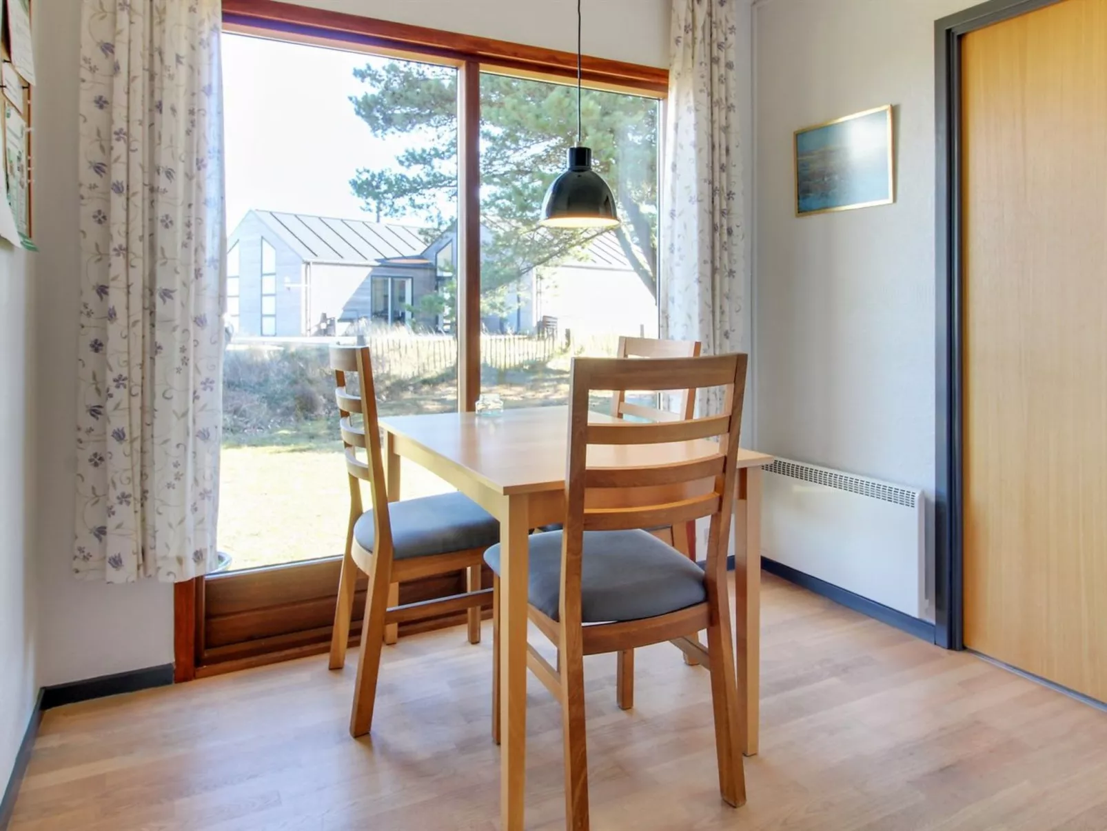 "Asfrid" - 3.5km from the sea-Inside