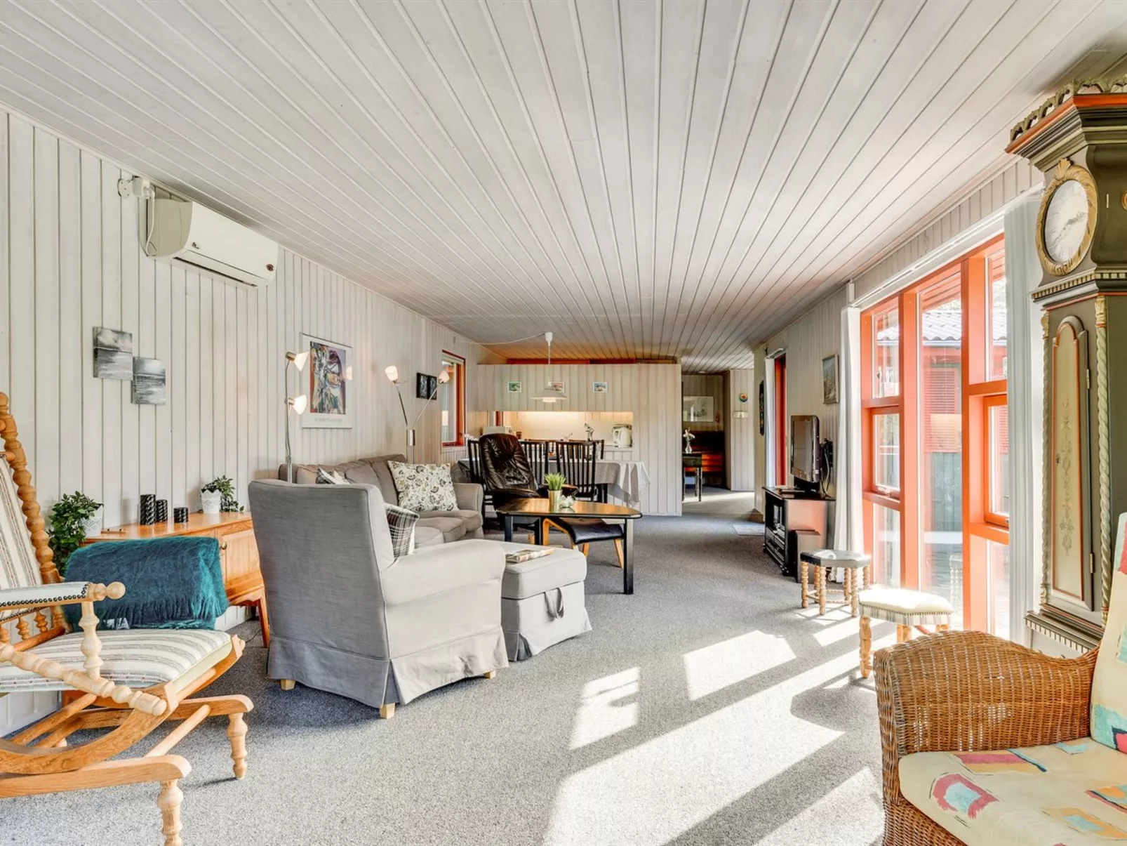 "Eliane" - 4km from the sea-Inside