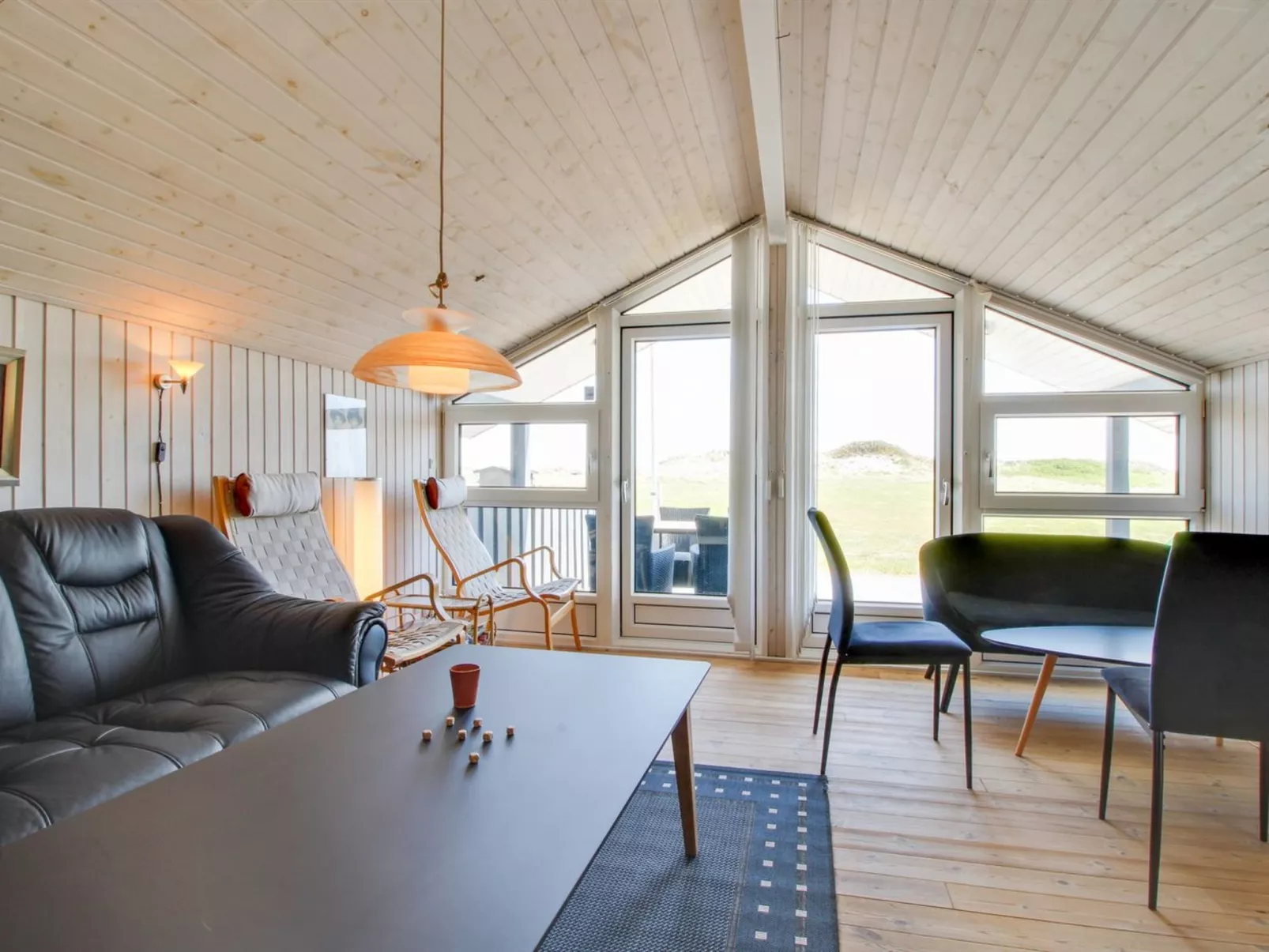 "Edmer" - 50m from the sea-Drinnen
