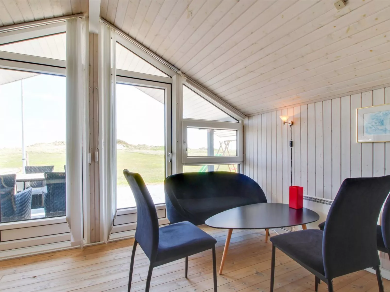 "Edmer" - 50m from the sea-Drinnen