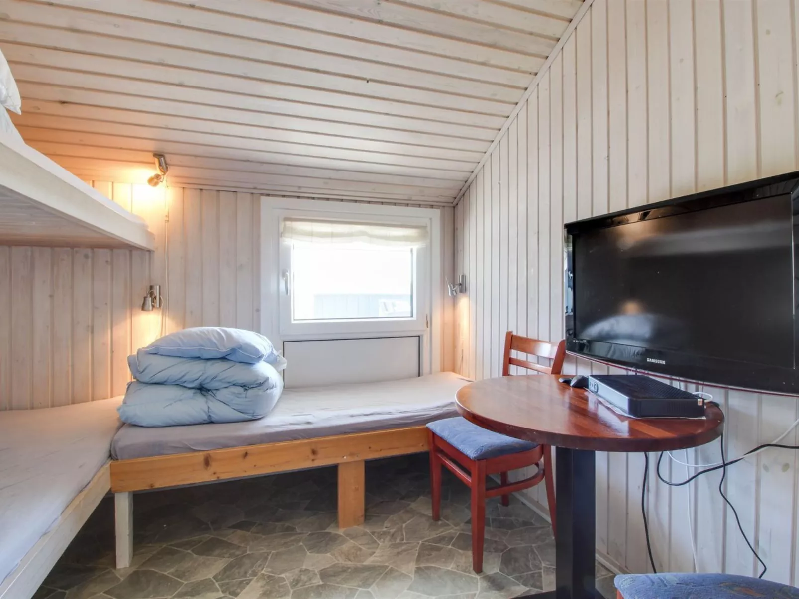 "Edmer" - 50m from the sea-Drinnen
