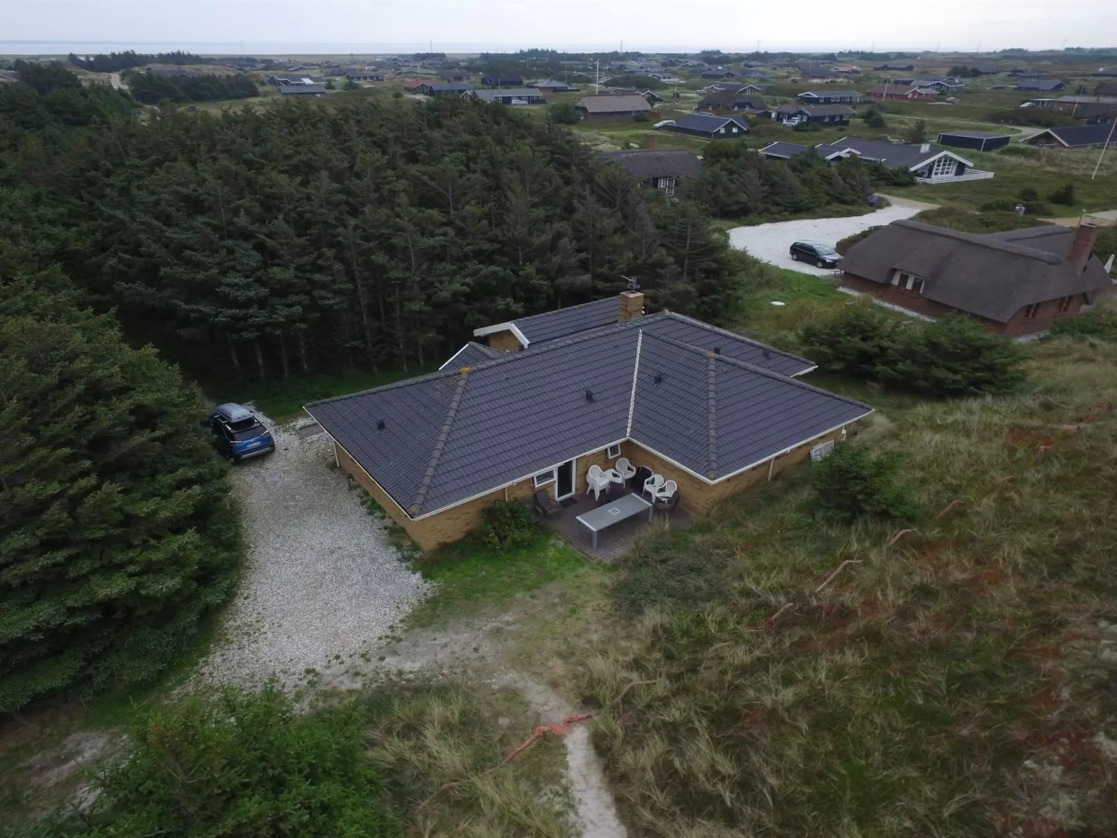 "Ewy" - 300m from the sea-Outside