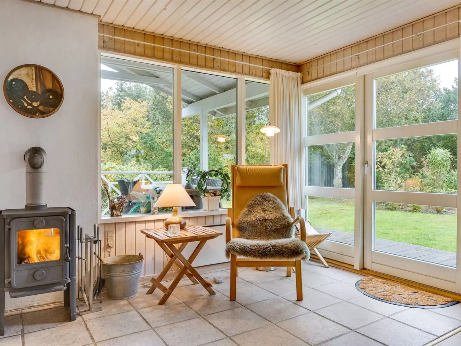 "Arnelung" - 1.9km from the sea-Inside