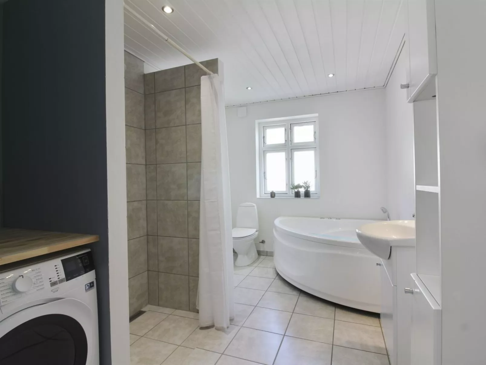 "Marieke" - 50m from the sea-Inside