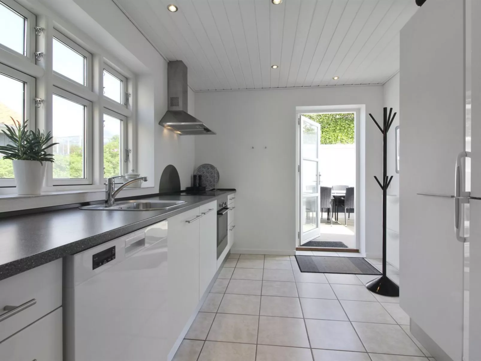 "Marieke" - 50m from the sea-Inside
