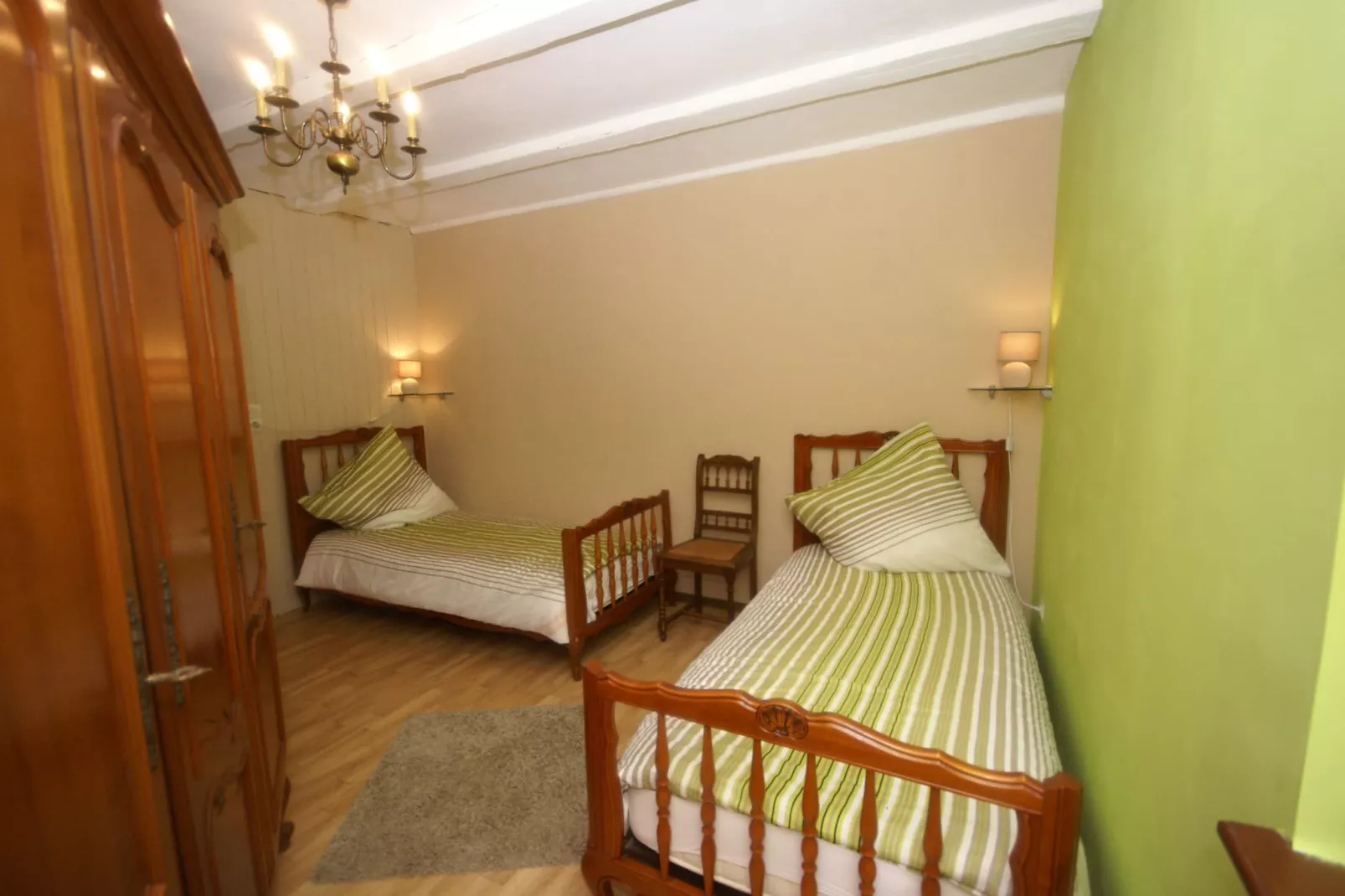 La Schwingmuhle-Bedroom