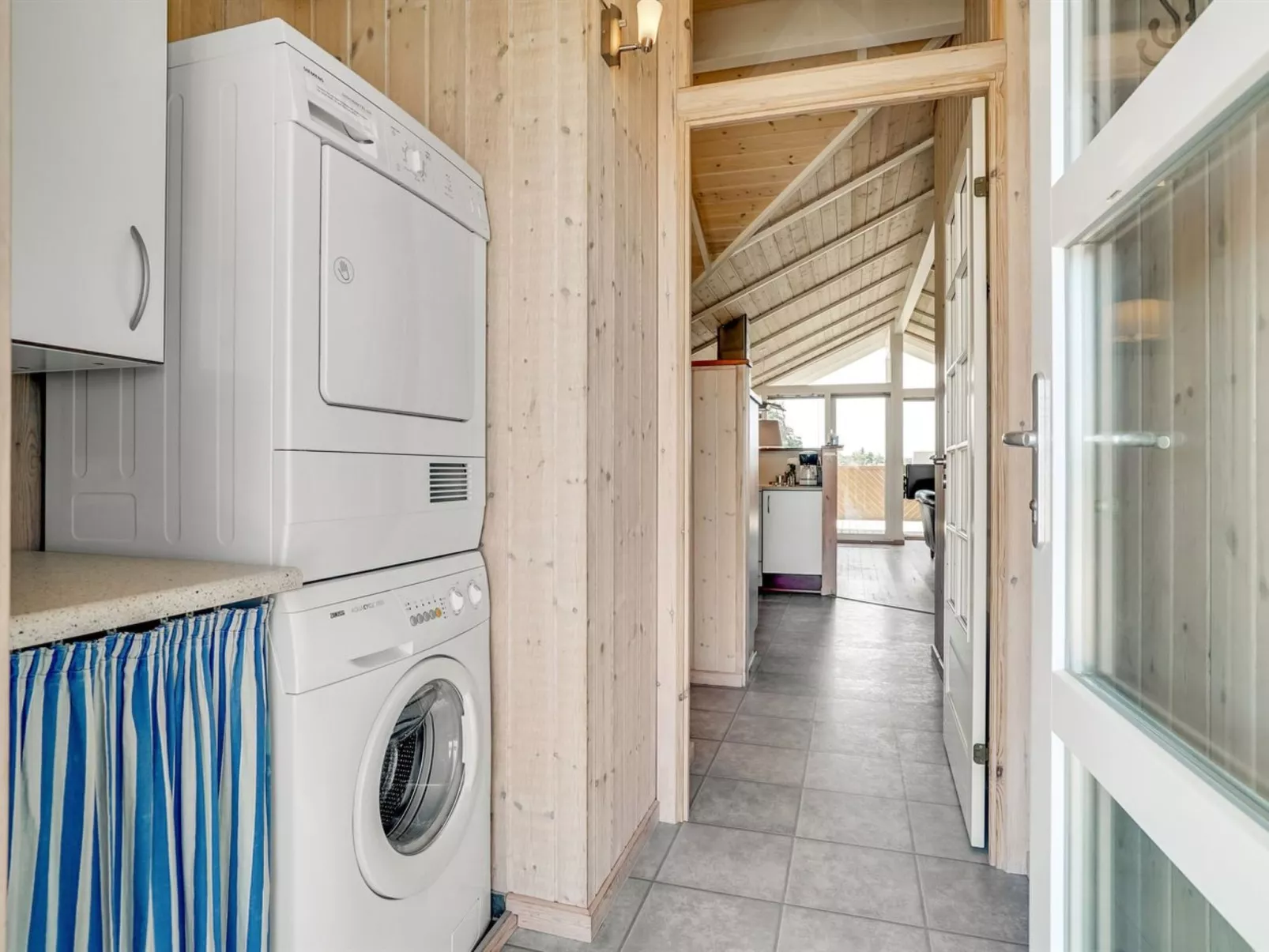 "Horsten" - 350m from the sea-Inside