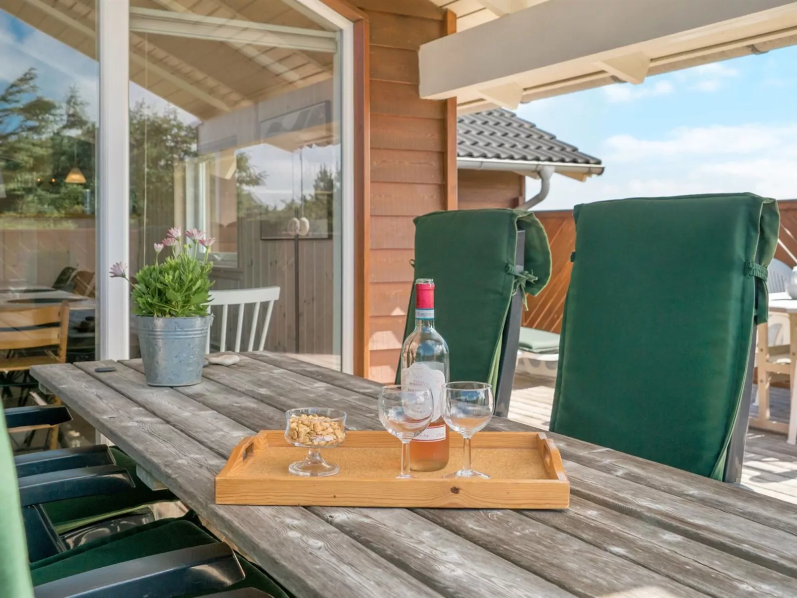 "Horsten" - 350m from the sea-Outside