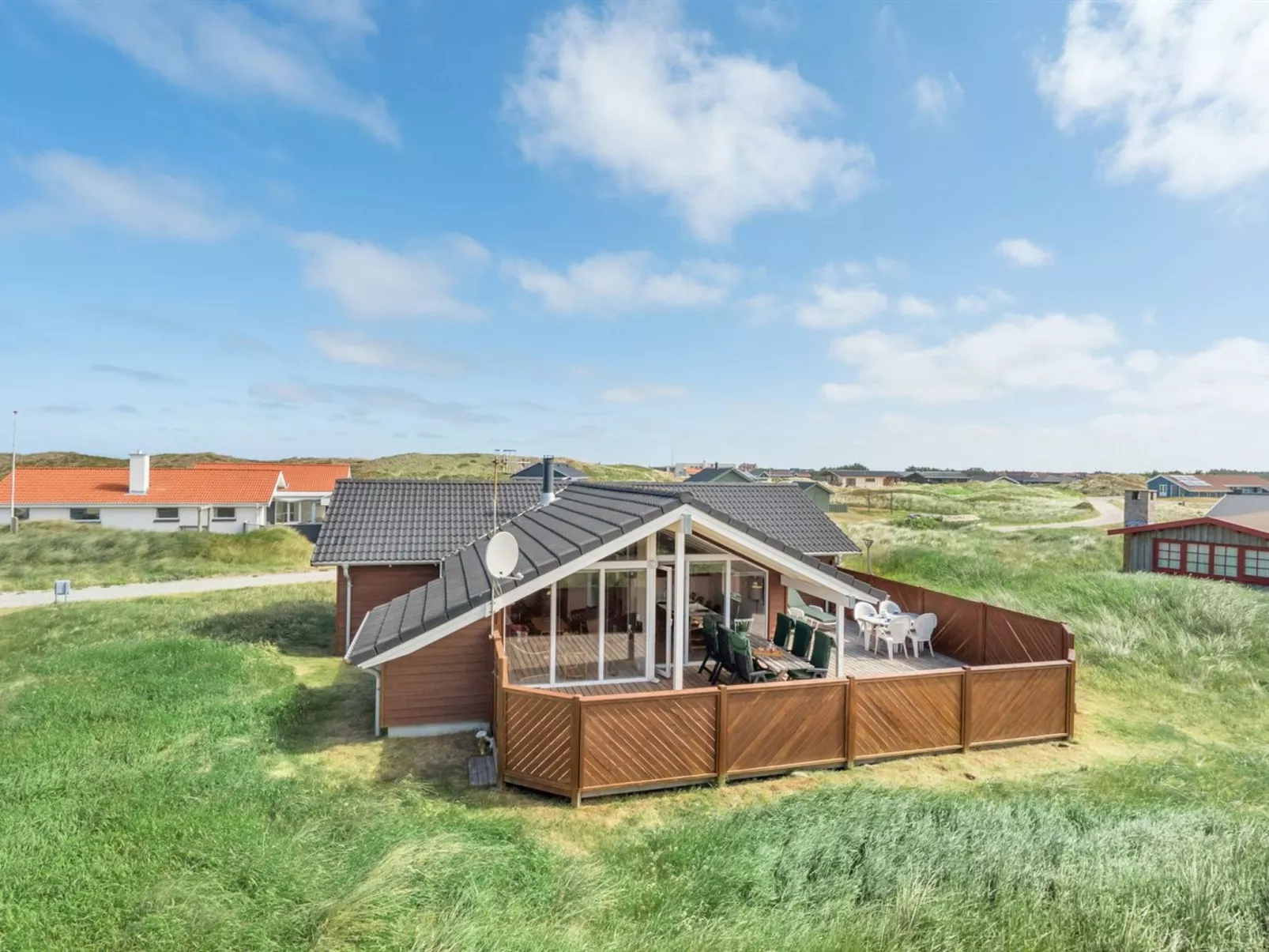 "Horsten" - 350m from the sea-Outside