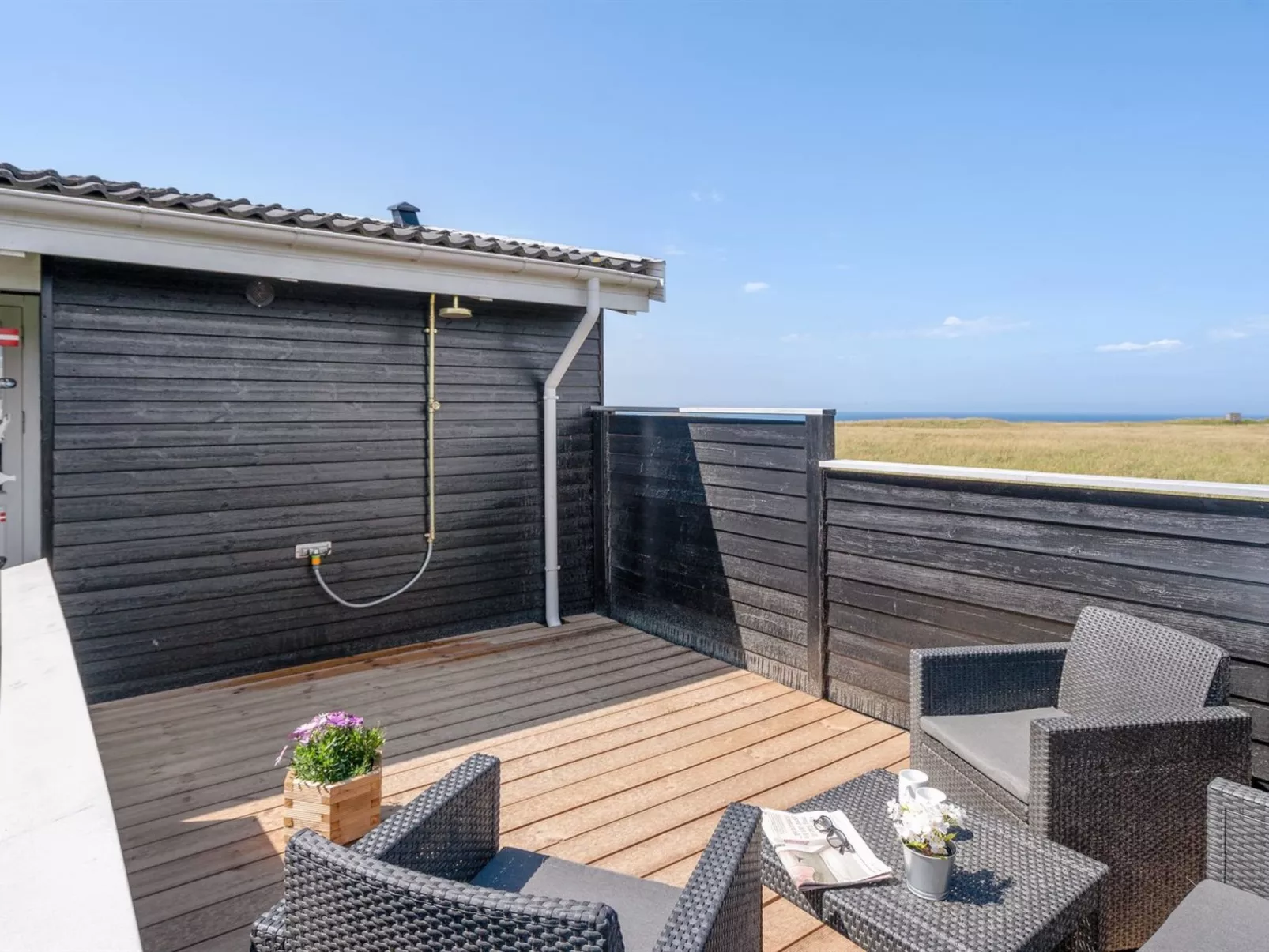 "Dyri" - 75m from the sea-Outside
