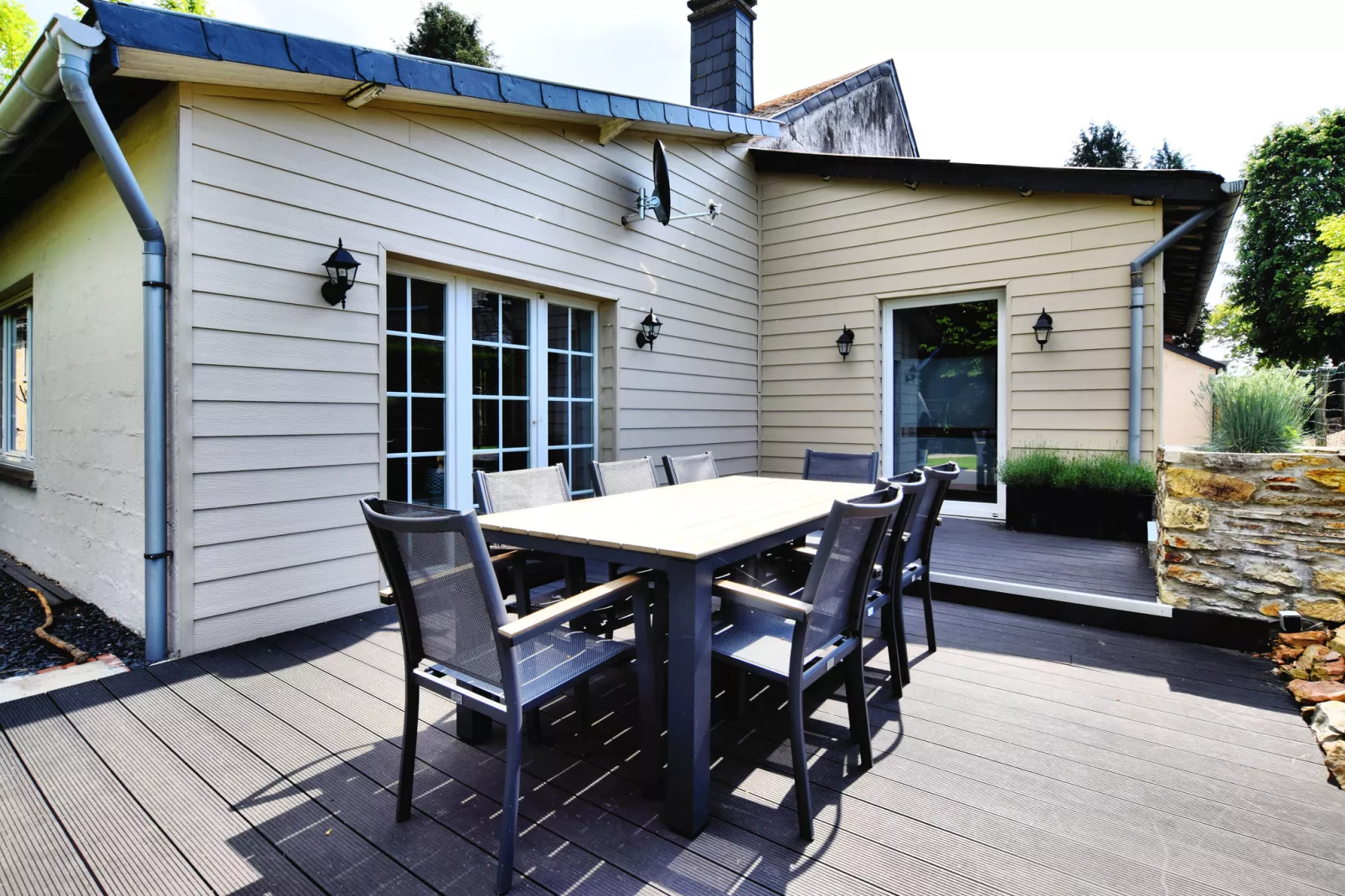 Samrée-Terrassenbalkon