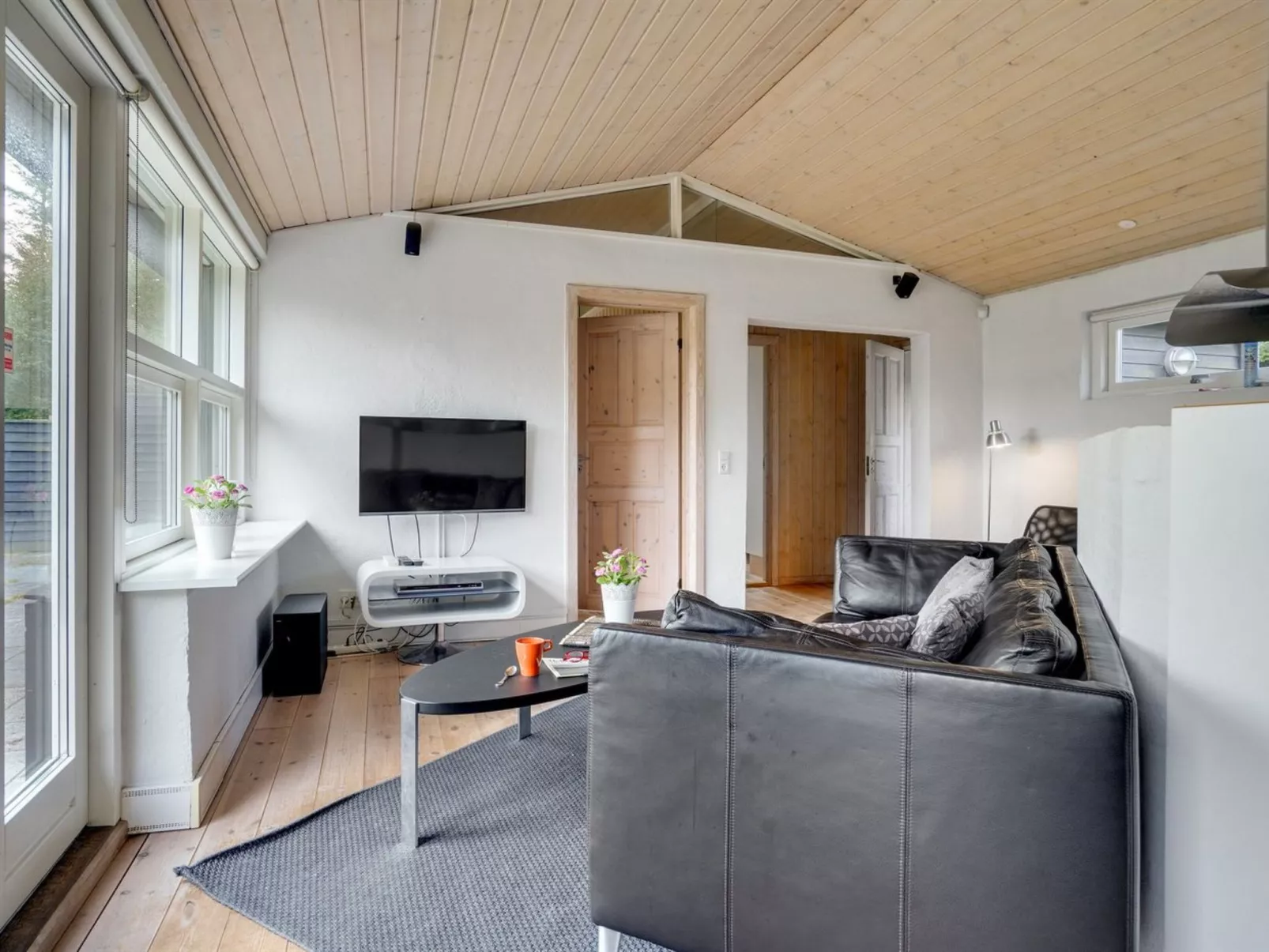 "Fay" - 25m from the sea-Inside