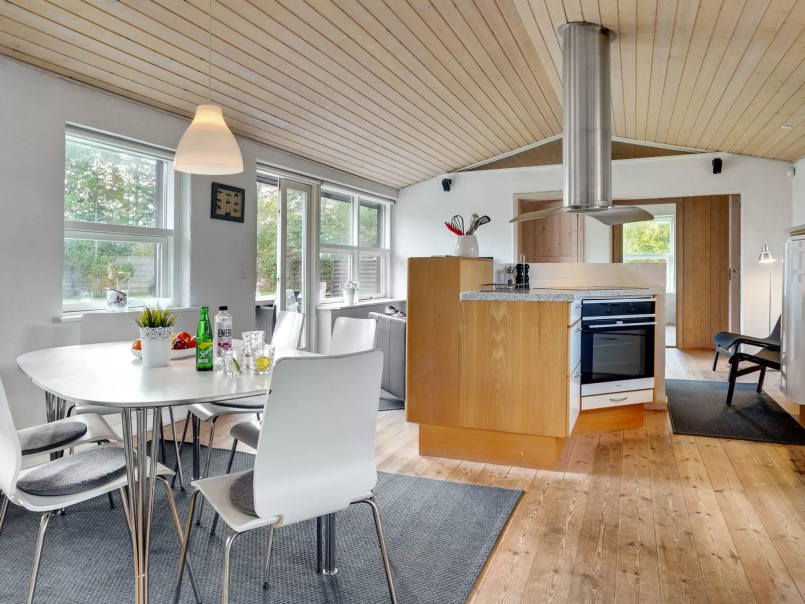 "Fay" - 25m from the sea-Inside